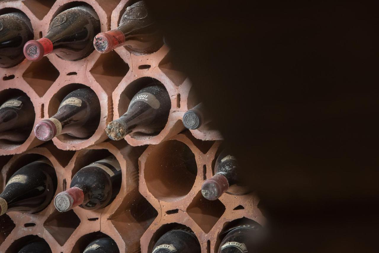 Le Case Di Angelina - Langhe Loft & Suites Farigliano Luaran gambar
