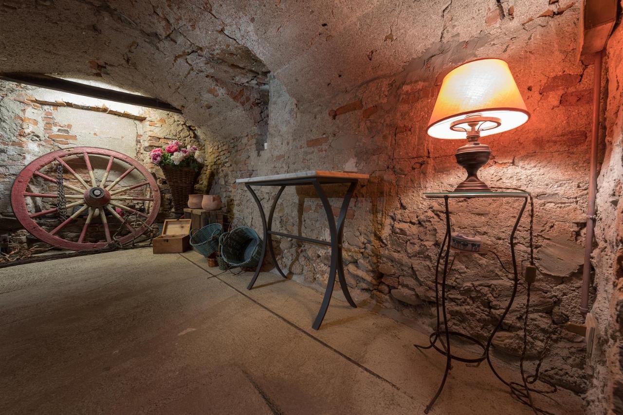 Le Case Di Angelina - Langhe Loft & Suites Farigliano Luaran gambar